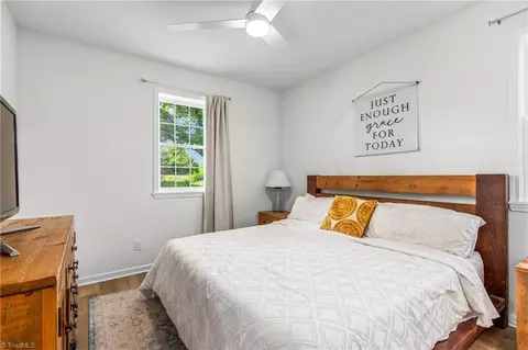 Bedroom - 5631 Tom Hill Rd, Trinity, NC 27370 photo 1 of 5