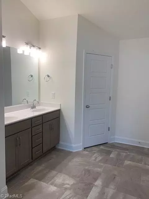 Entry Way - 205 Royal Pines Dr, Trinity, NC 27370 photo 5 of 8