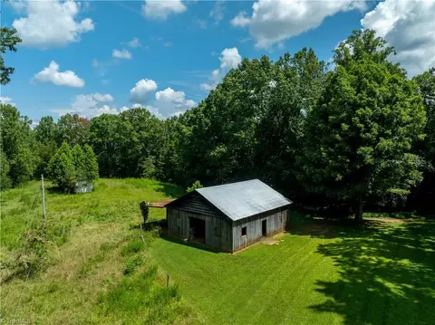 Exterior - 111 Earnhart Rd, Pinnacle, NC 27043 photo 8 of 12