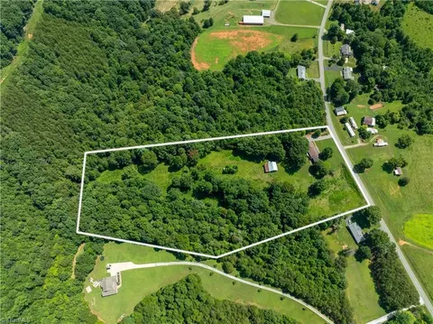 View/Area - 111 Earnhart Rd, Pinnacle, NC 27043 photo 5 of 7