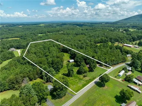 View/Area - 111 Earnhart Rd, Pinnacle, NC 27043 photo 4 of 7