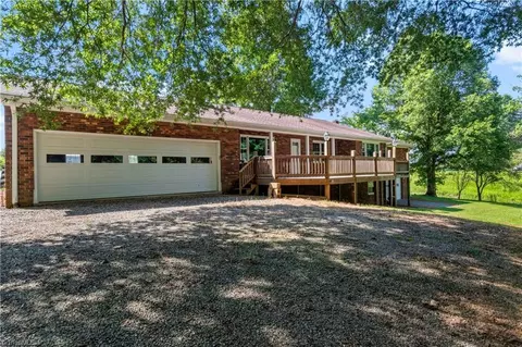 Exterior - 111 Earnhart Rd, Pinnacle, NC 27043 photo 5 of 12