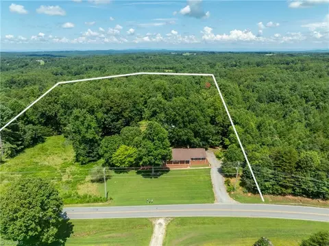 View/Area - 111 Earnhart Rd, Pinnacle, NC 27043 photo 3 of 7
