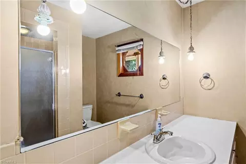 Bath - 111 Earnhart Rd, Pinnacle, NC 27043 photo 1 of 5
