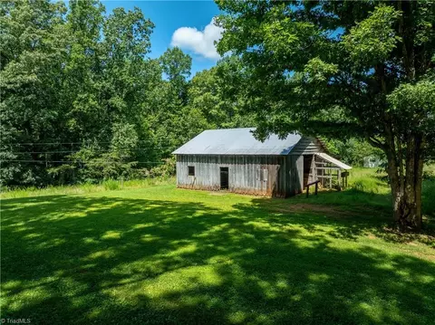 Exterior - 111 Earnhart Rd, Pinnacle, NC 27043 photo 9 of 12