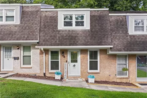 1005 Robin Hood Rd #B, High Point, NC 27262