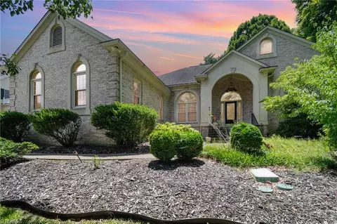 2512 Burch Pt, High Point, NC 27265