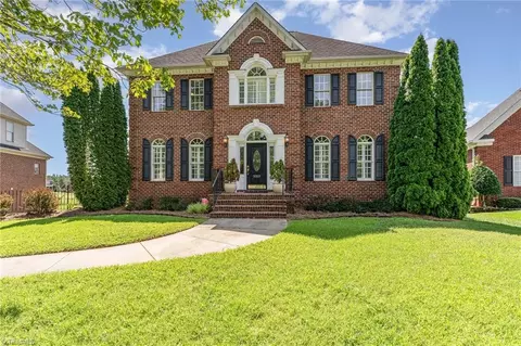 2003 Glen Chase Cir, Clemmons, NC 27012