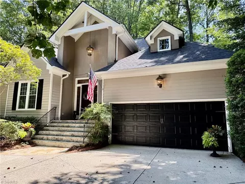 52 Kinglet Cir, Greensboro, NC 27455