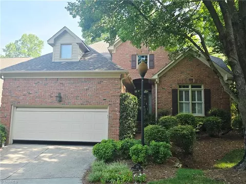 39 Kinglet Cir, Greensboro, NC 27455
