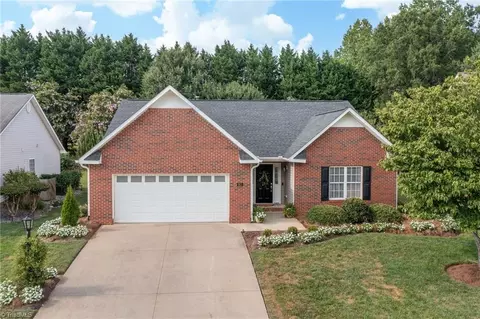 1811 Cahill Dr, Winston Salem, NC 27127