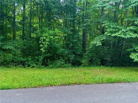 2891 Millwheel Rd, Pfafftown, NC 27040