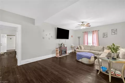 501 3rd Ave N, Mayodan, NC 27027 photo 6