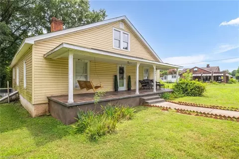 501 3rd Ave N, Mayodan, NC 27027 photo 4