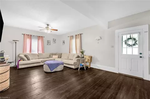 501 3rd Ave N, Mayodan, NC 27027 photo 7