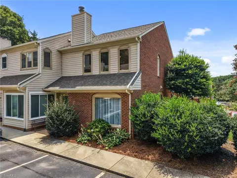 200 Tanners Mill Ct, Winston Salem, NC 27101