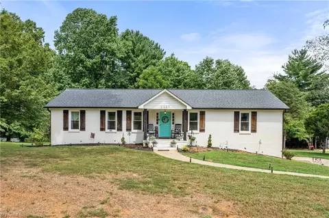 2307 Palo Verde Dr, Winston Salem, NC 27106