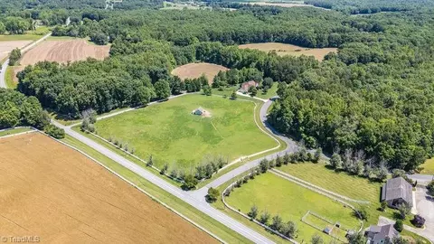 3810 Old Berkshire Dr, Browns Summit, NC 27214