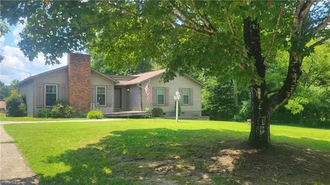 5808 Newman Davis Rd, Greensboro, NC 27406