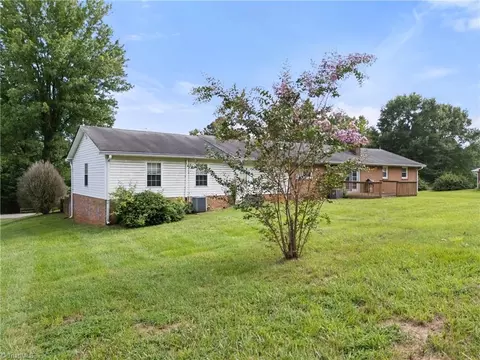 Exterior - 4640 Nc Highway 268, Dobson, NC 27017 photo 8 of 10