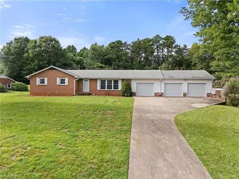 Exterior - 4640 Nc Highway 268, Dobson, NC 27017 photo 3 of 10