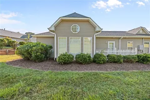 112 Millwright Ct, Mocksville, NC 27028