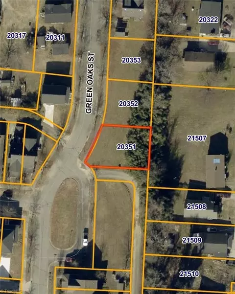 707 Green Oaks St, Greensboro, NC 27401