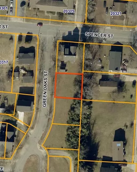 703 Green Oaks St, Greensboro, NC 27401