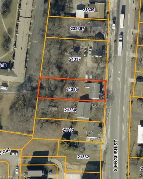 1018 English St S, Greensboro, NC 27401