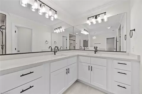 Bath - 4100 Braddock Rd, High Point, NC 27265 photo 2 of 6