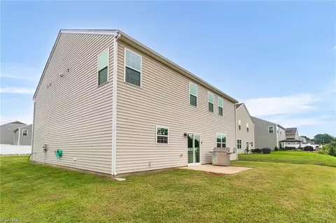 Exterior - 7013 Quarter Horse Dr, Trinity, NC 27370 photo 4 of 5