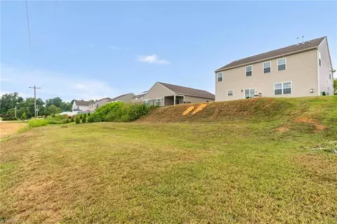 Exterior - 7013 Quarter Horse Dr, Trinity, NC 27370 photo 5 of 5