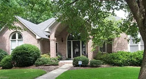 5100 Birnamwood Trl, Greensboro, NC 27407