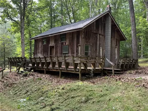 1148 Pine Hill Rd, Asheboro, NC 27205