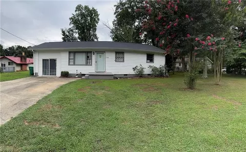 1702 Baker Rd, High Point, NC 27263