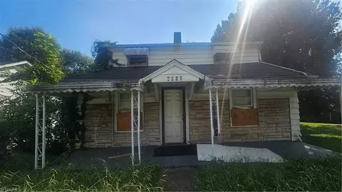 1405 Douglas St, Winston Salem, NC 27105