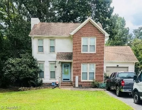 420 Sherwood Ct, Eden, NC 27288