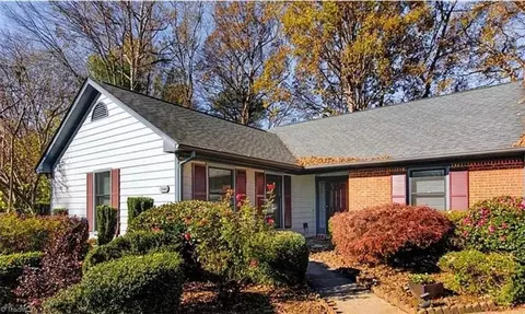 2348 Brandt Vlg, Greensboro, NC 27455