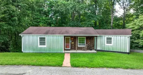 607 Pine Cir W, Wilkesboro, NC 28697