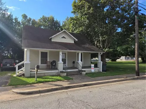 433 State St N, Lexington, NC 27293