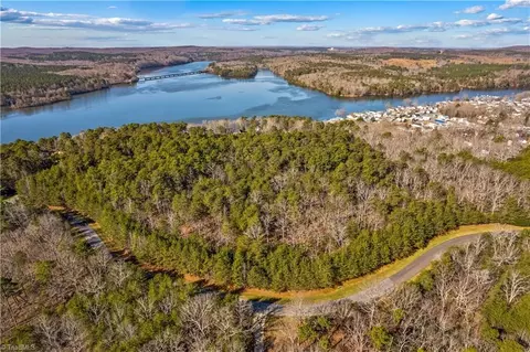 642 Whisper Lake Dr, New London, NC 28127
