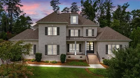 7825 Gatsby Pl, Greensboro, NC 27455