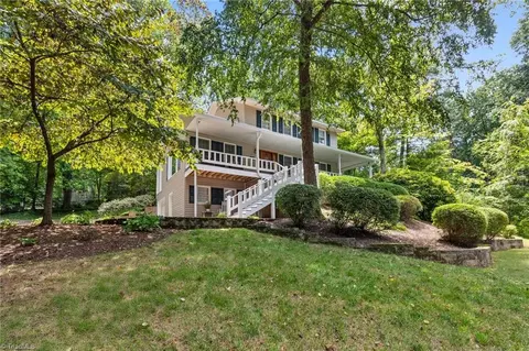 426 Lakewood Dr, Wilkesboro, NC 28697