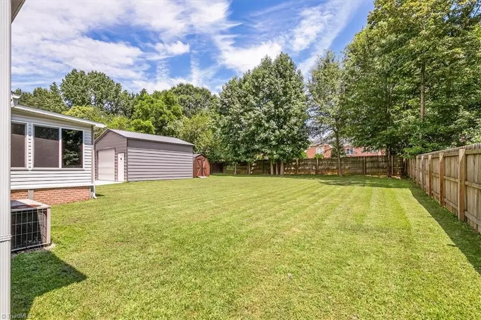 Exterior - 3018 Karlingdale Dr, Greensboro, NC 27455 photo 8 of 8