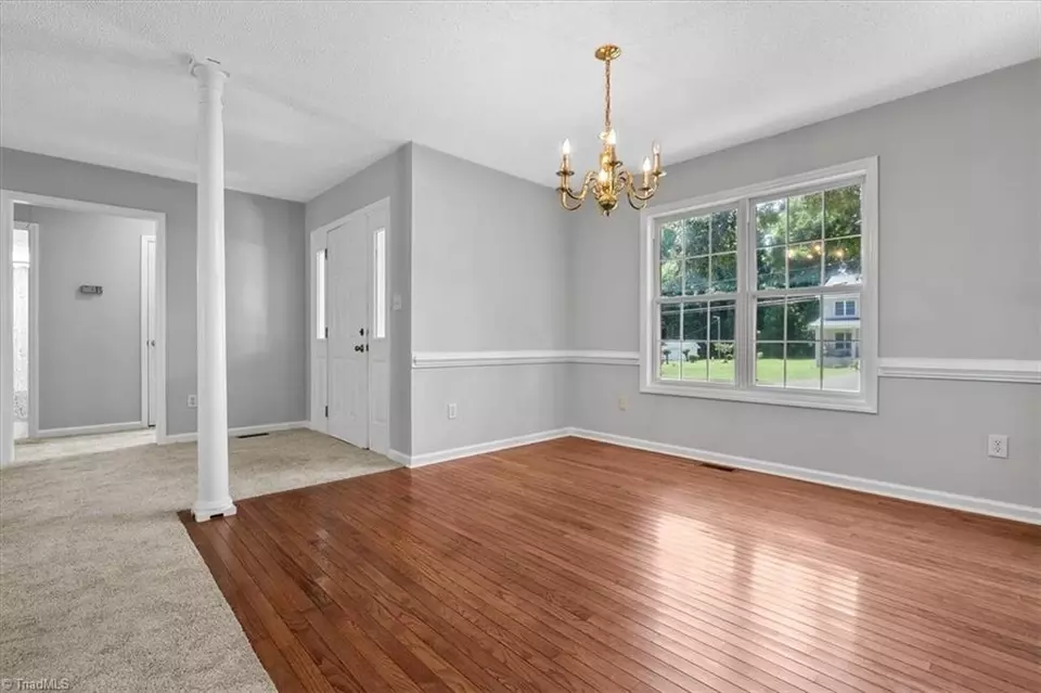 Living - 3018 Karlingdale Dr, Greensboro, NC 27455 photo 1 of 7