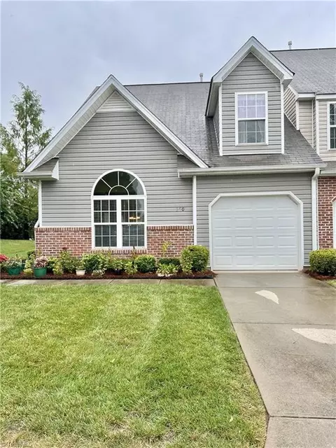 320 Robyns Glen Cir, Greensboro, NC 27409