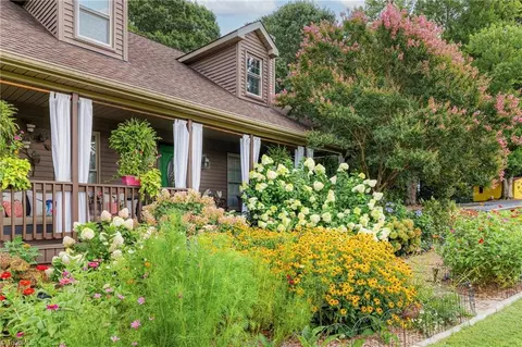 7472 Middlestream Rd, Browns Summit, NC 27214 photo 4