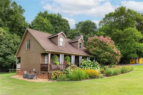7472 Middlestream Rd, Browns Summit, NC 27214 photo 3