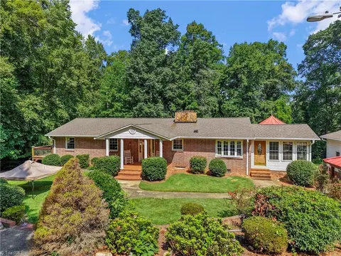 2651 Vienna Dozier Rd, Pfafftown, NC 27040