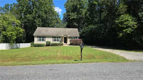 211 Hill St, Winston Salem, NC 27107